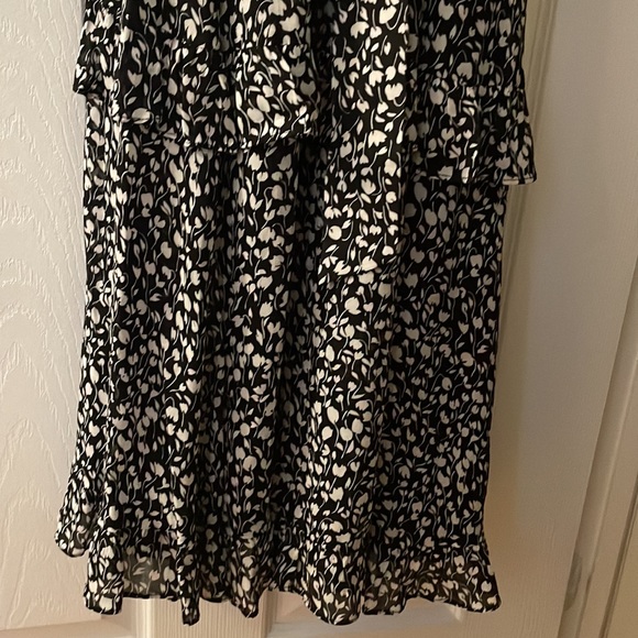 Little Moon Aritzia Maxi Dress - Picture 5 of 6